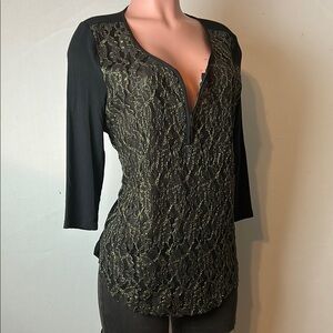 MAURICES Women’s 4/4  Sleeve Gold Lace 1/2 Zip Blouse Top Shirt